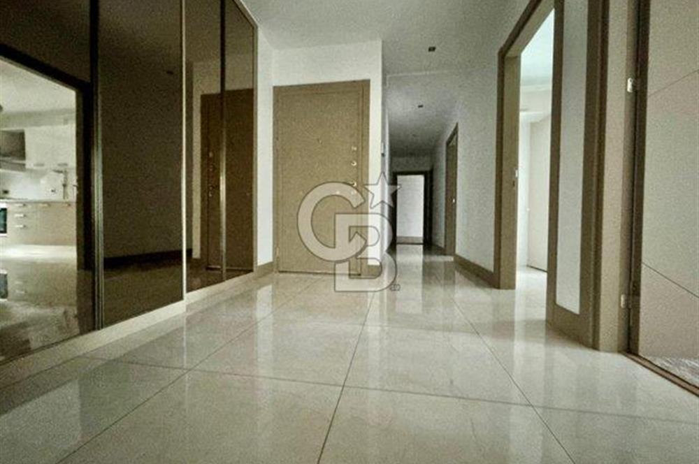 Bağdat caddesi'nde iş yeri ve konuta uygun sahil tarafında 3+1