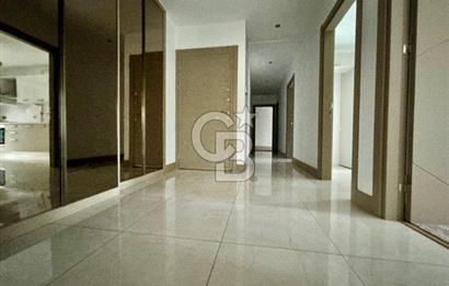 Bağdat caddesi'nde iş yeri ve konuta uygun sahil tarafında 3+1