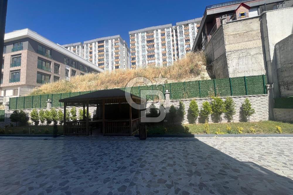 BEYLİKDÜZÜ KAVAKLI ESMARİN MENEKŞE KONAKLARI KİRALIK 2+1 DAİRE