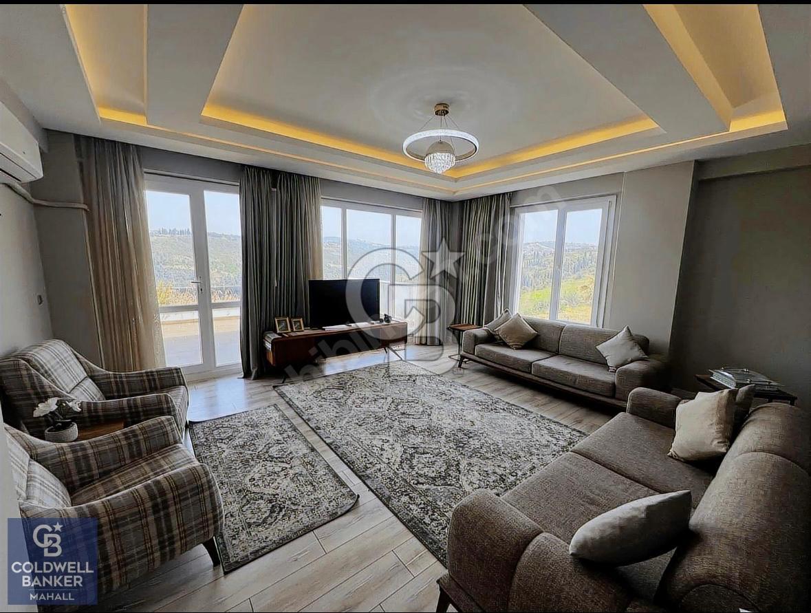 CB MAHALL'DEN VADİ İZMİT TE SATILIK BÜYÜK TİP EŞYALI 2+1 