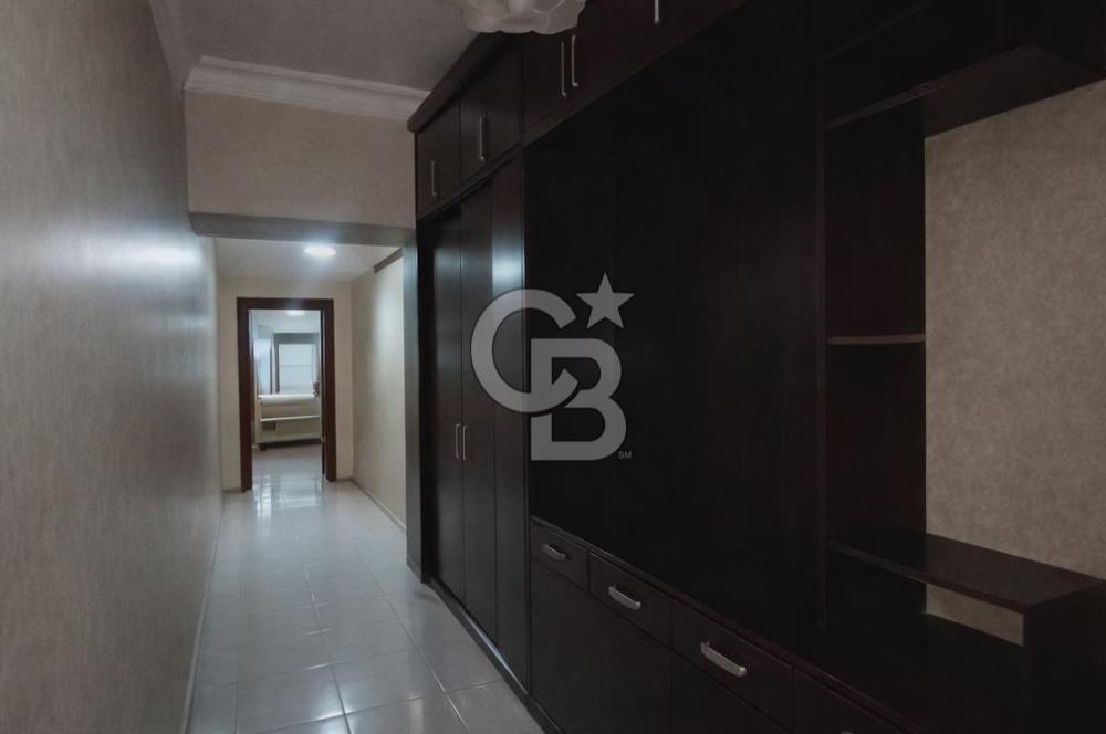 KARŞIYAKA İZBANA 50 M MESAFEDE SİTE İÇİ YAPILI 3+1 160 M2 