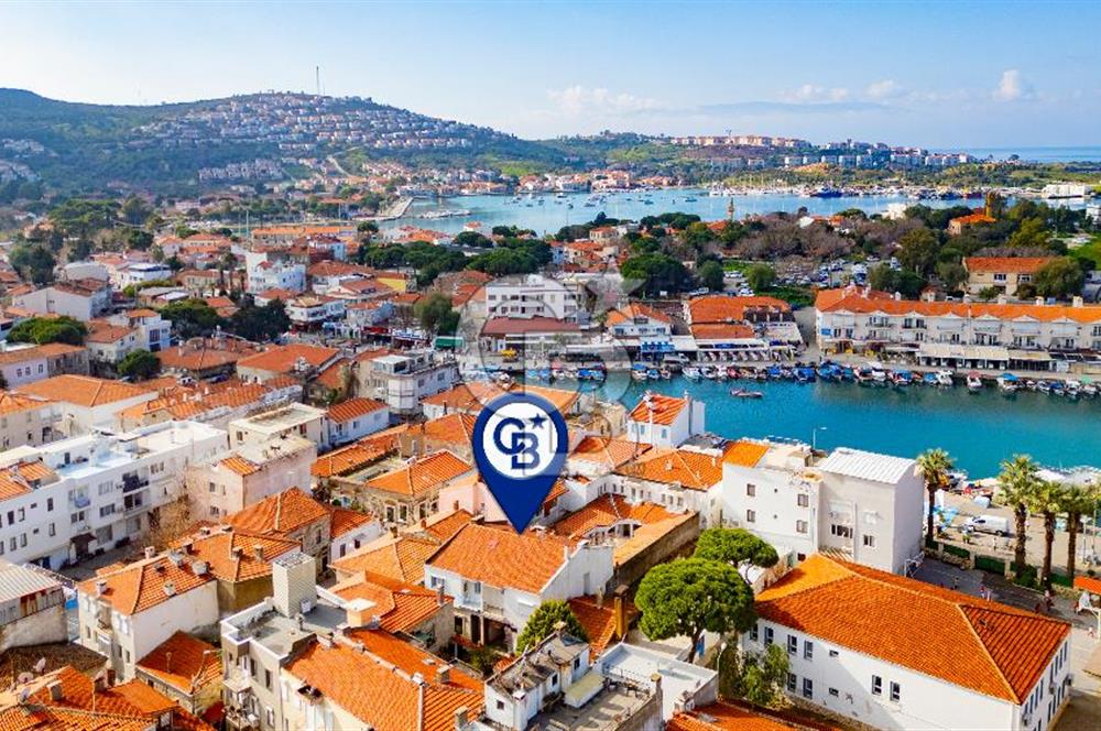 Foça Fevzipaşa Mah. Pasaj İçerisinde Satılık Dükkan