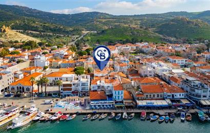 Foça Fevzipaşa Mah. Pasaj İçerisinde Satılık Dükkan