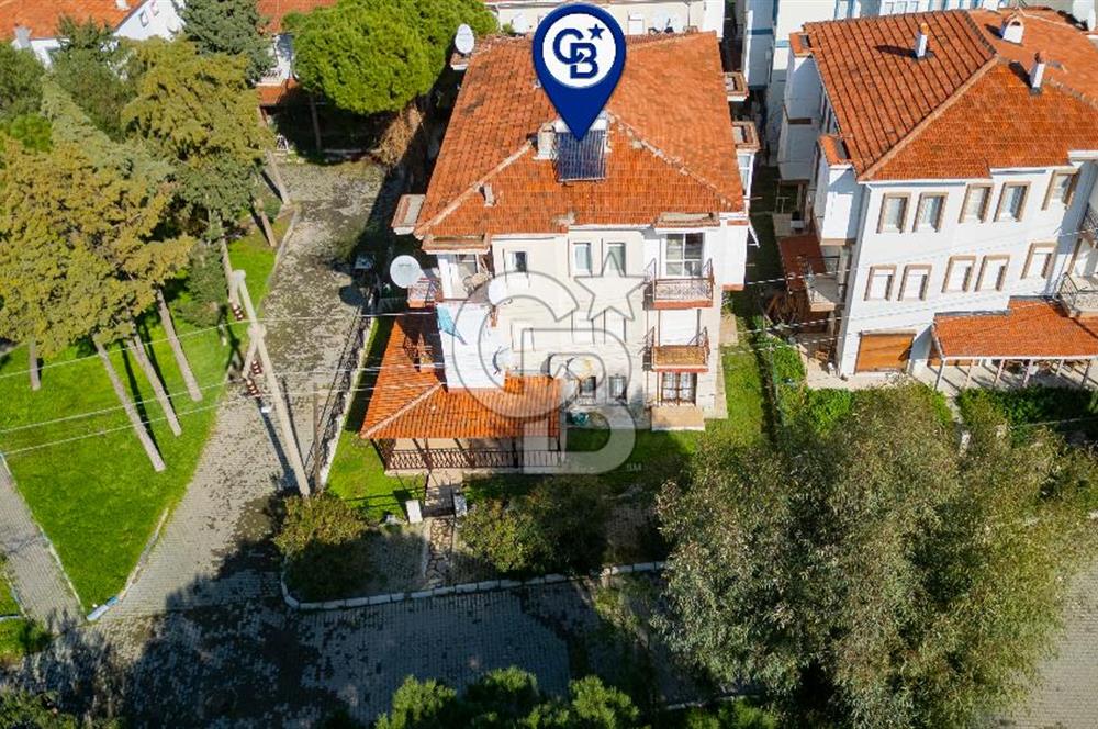 Foça Atatürk Mah. Satılık Tadilatlı 3+1 Daire