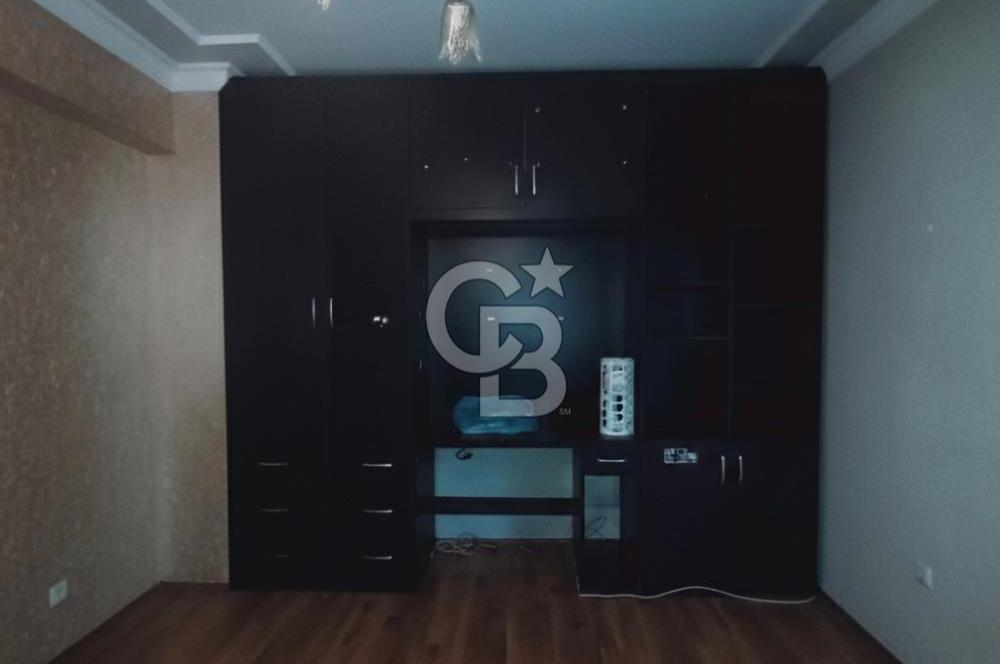 KARŞIYAKA İZBANA 50 M MESAFEDE SİTE İÇİ YAPILI 3+1 160 M2 