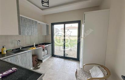 Kuşadası Yaylaköy de deniz manzaralı 7+1 tam müstakil villa