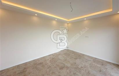 Kuşadası Yaylaköy de deniz manzaralı 7+1 tam müstakil villa