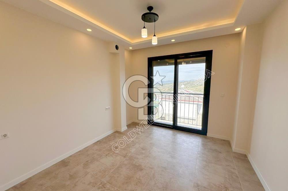 Kuşadası Yaylaköy de deniz manzaralı 7+1 tam müstakil villa