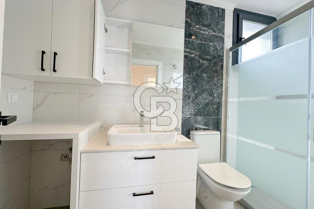 Kuşadası Yaylaköy de deniz manzaralı 7+1 tam müstakil villa