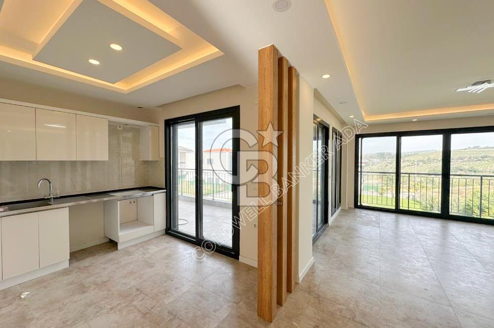 Kuşadası Yaylaköy de deniz manzaralı 7+1 tam müstakil villa