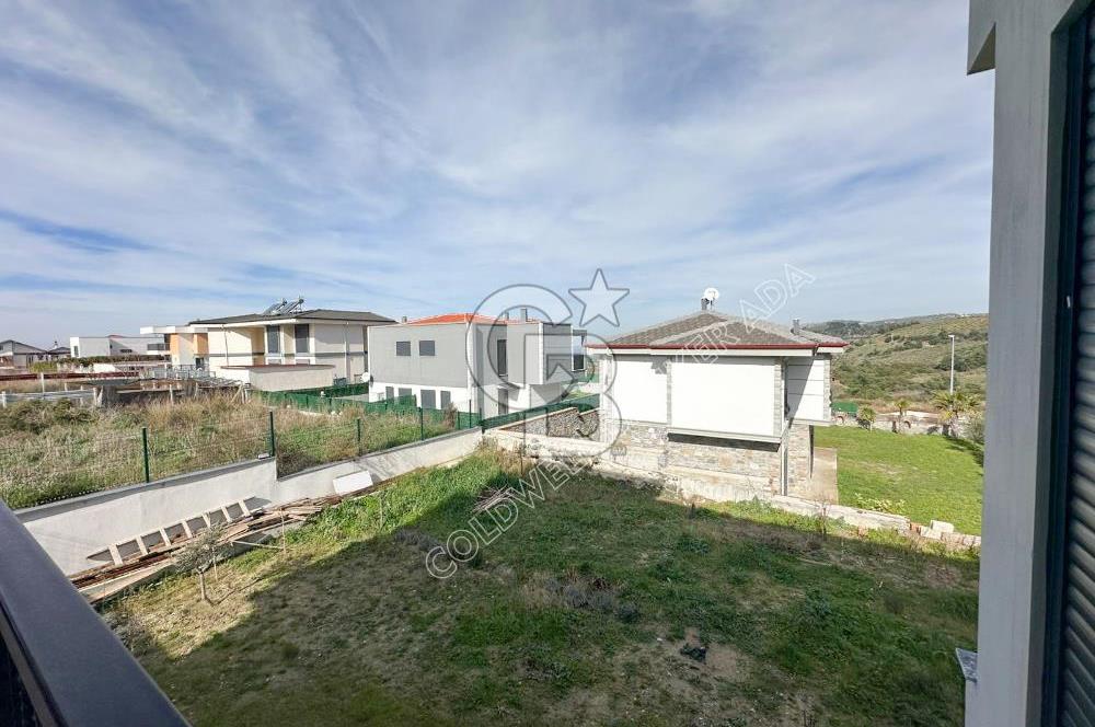 Kuşadası Yaylaköy de deniz manzaralı 7+1 tam müstakil villa