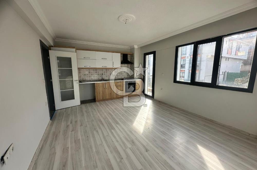 Foça Kazım Dirik Mah. Eşyalı Kiralık 2+1 Daire