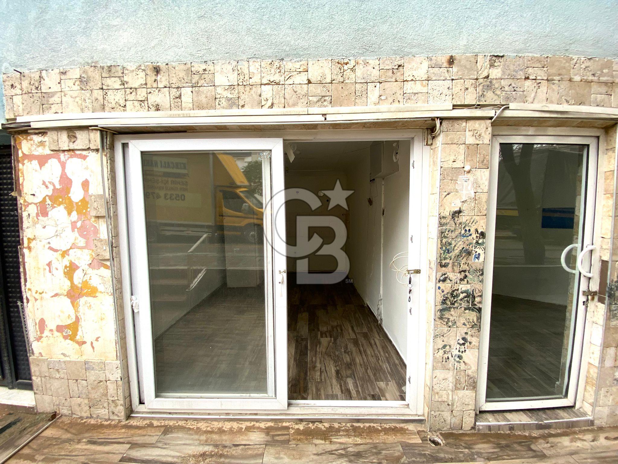 Karşıyaka Çarşı Yürüme Mesafesinde Satılık dükkan