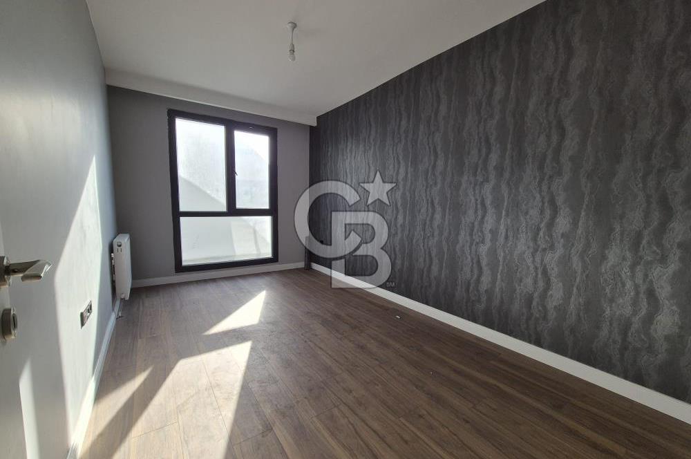 BEYLİKDÜZÜ KAVAKLI ESMARİN BUTİK'TE SATILIK 2+1 DAİRE