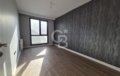 BEYLİKDÜZÜ KAVAKLI ESMARİN BUTİK'TE SATILIK 2+1 DAİRE