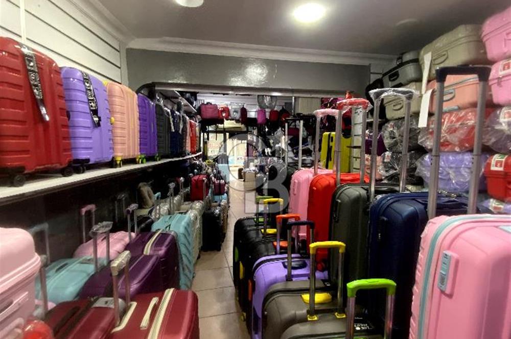 AKSARAY'DA İŞLEK NOKTADA DEPOLU SATILIK DÜKKAN