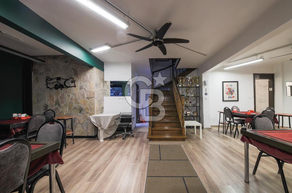 Bostancı Merkezde Köşe Konumlu Satılık Komple Bina