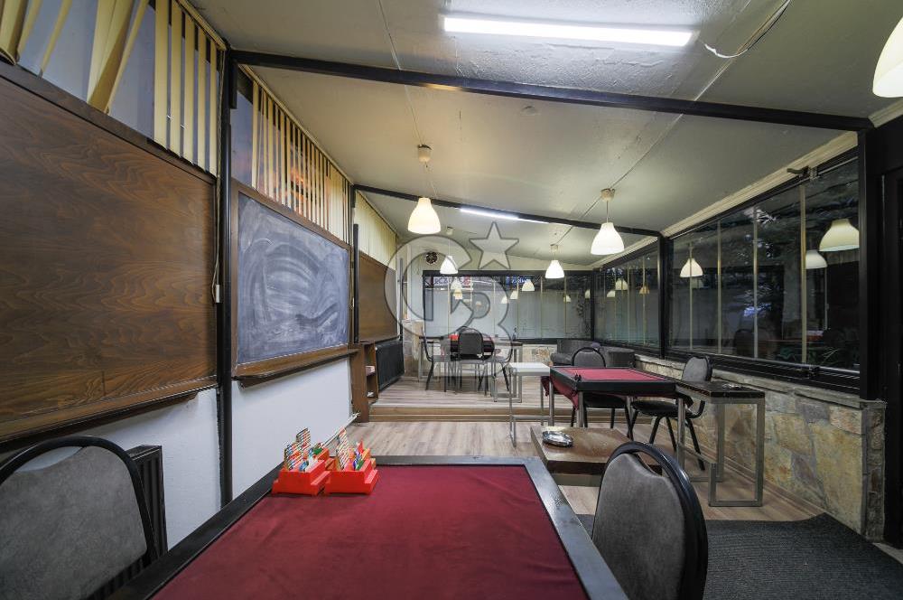 Bostancı Merkezde Köşe Konumlu Satılık Komple Bina