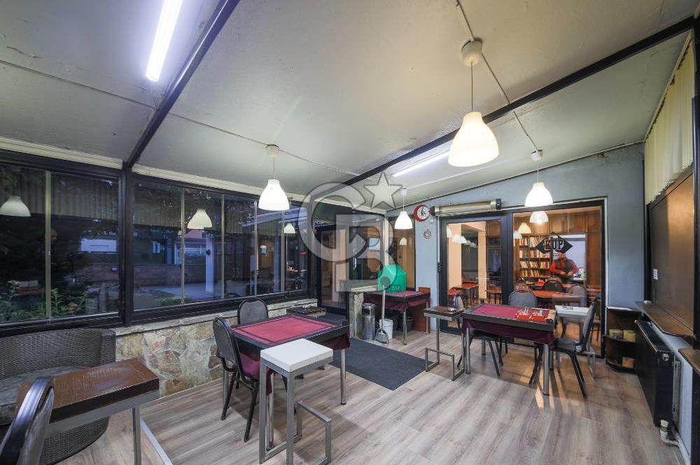 Bostancı Merkezde Köşe Konumlu Satılık Komple Bina