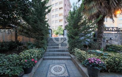 Bostancı Merkezde Köşe Konumlu Satılık Komple Bina