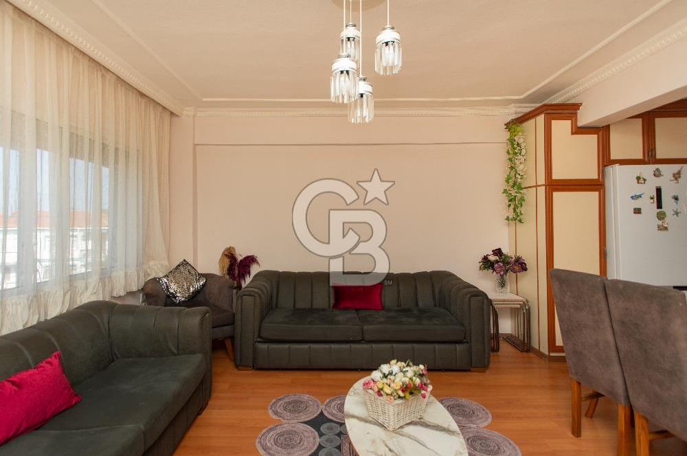 Foça Atatürk Mah. Satılık 2+1 Daire