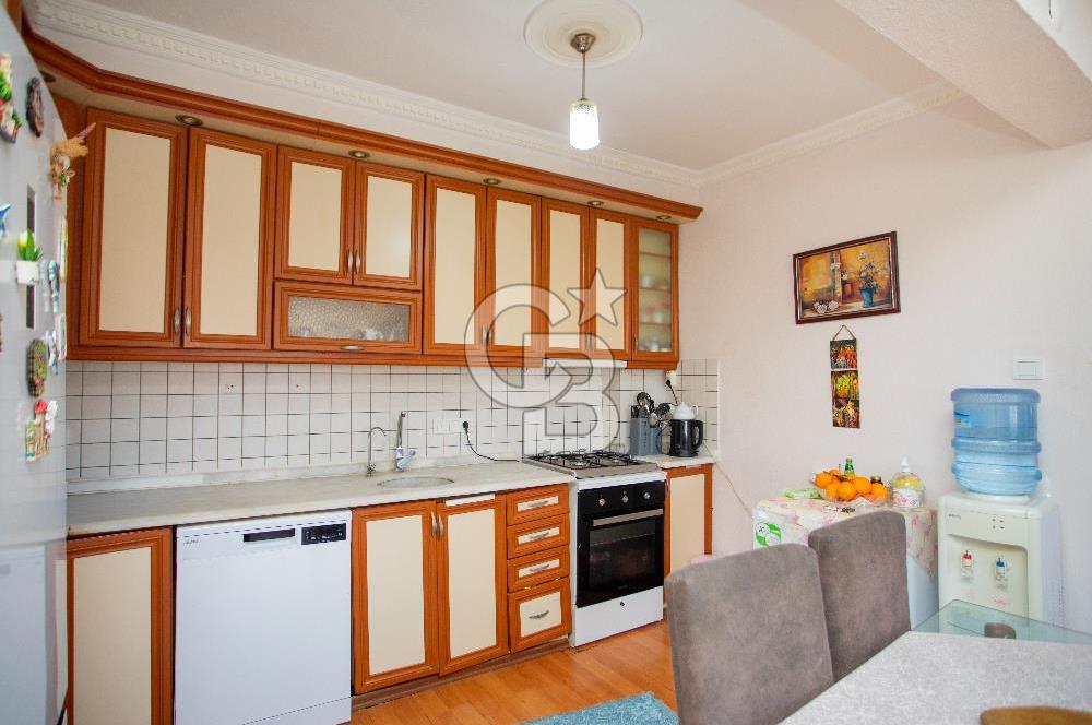 Foça Atatürk Mah. Satılık 2+1 Daire