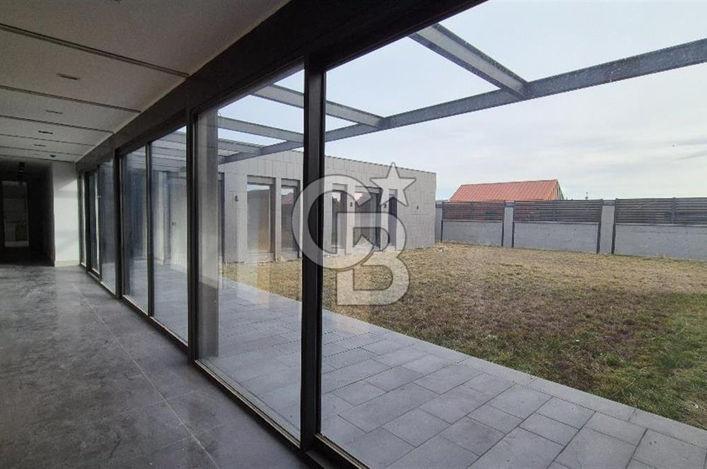 GÖLBAŞI BALLIKPINAR SİTEDE KİRALIK TEK KATLI 5+1 LÜKS VİLLA