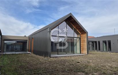 GÖLBAŞI BALLIKPINAR SİTEDE SATILIK TEK KATLI 5+1 LÜKS VİLLA