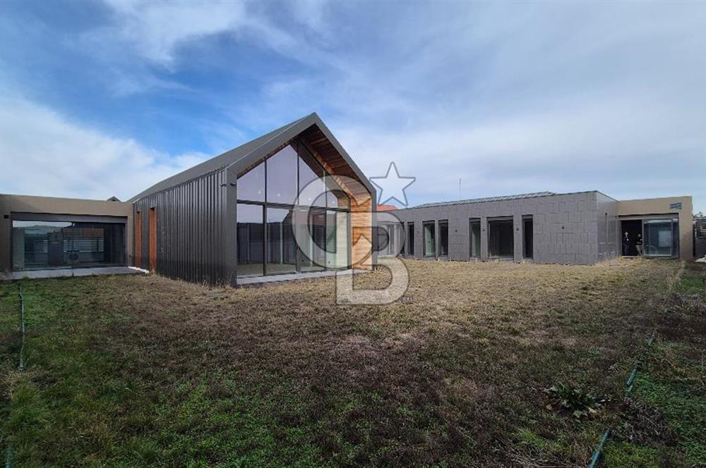 GÖLBAŞI BALLIKPINAR SİTEDE KİRALIK TEK KATLI 5+1 LÜKS VİLLA