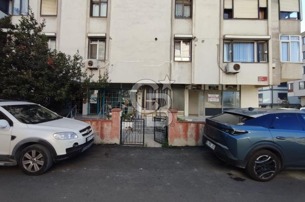 Altıntepede, Eski Bağdat Caddesine Cepheli Satılık Dükkan