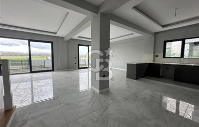 Sakarya'nın Yeni Villa Bölgesinde Müstakil Bahçeli,Havuzlu Villa