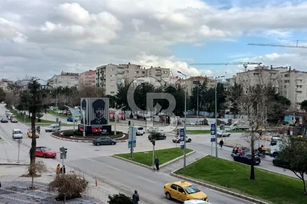 İzmir Bayraklı Manavkuyu Sakarya Caddesi 3+1 Satılık Daire 