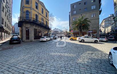 TRABZON MEYDAN'DA PRESTİJLİ KONUMDA SATILIK KİŞİSEL OFİS/İŞ YERİ