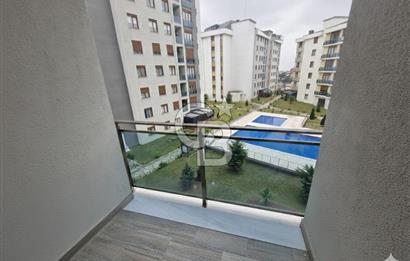 ESENKENT MARMARADA EVLERİNDE SATILIK 3+1 DAİRE
