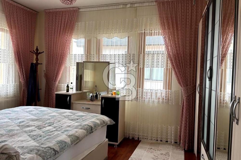 KADIKÖY ÖZDEN MAHALLESİ SATILIK DAİRE! 3+1 130 M2