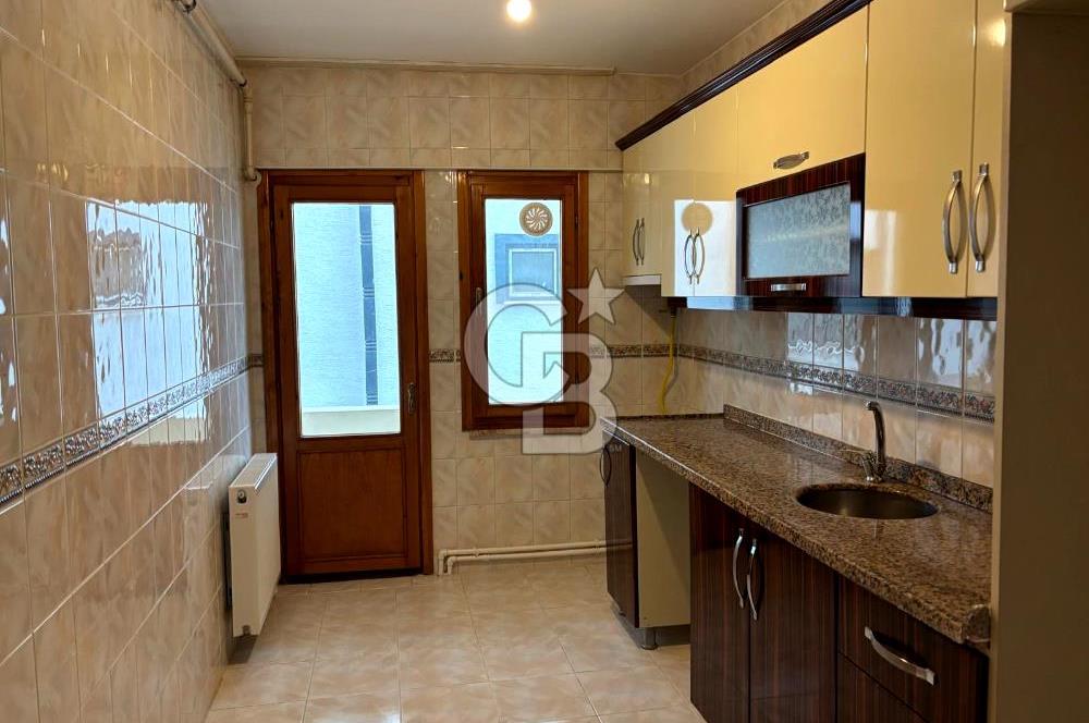 KADIKÖY ÖZDEN MAHALLESİ SATILIK DAİRE! 2+1 110 M2