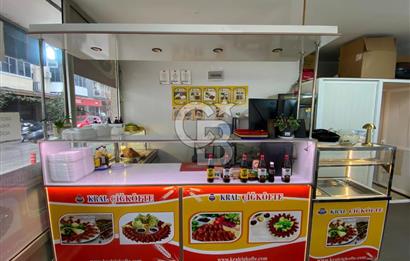 MUSELAND-KONAK'TA KÖŞE KONUMLU DEVREN KİRALIK DÜKKAN