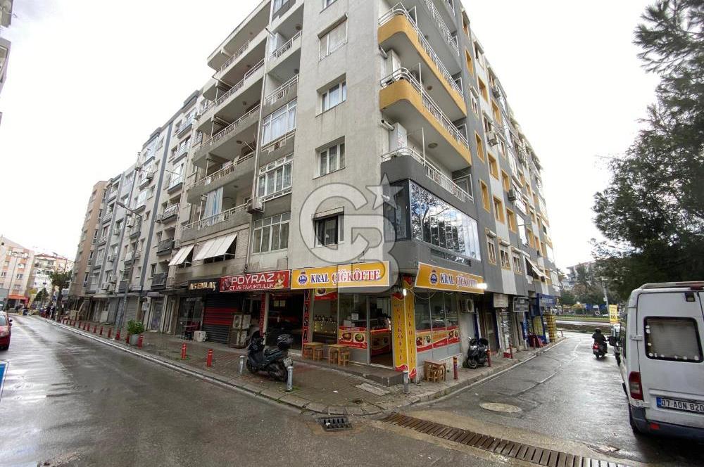 MUSELAND-KONAK'TA KÖŞE KONUMLU DEVREN KİRALIK DÜKKAN