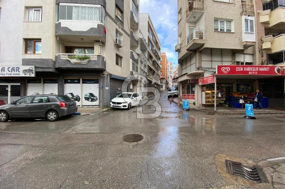 MUSELAND-KONAK'TA KÖŞE KONUMLU DEVREN KİRALIK DÜKKAN