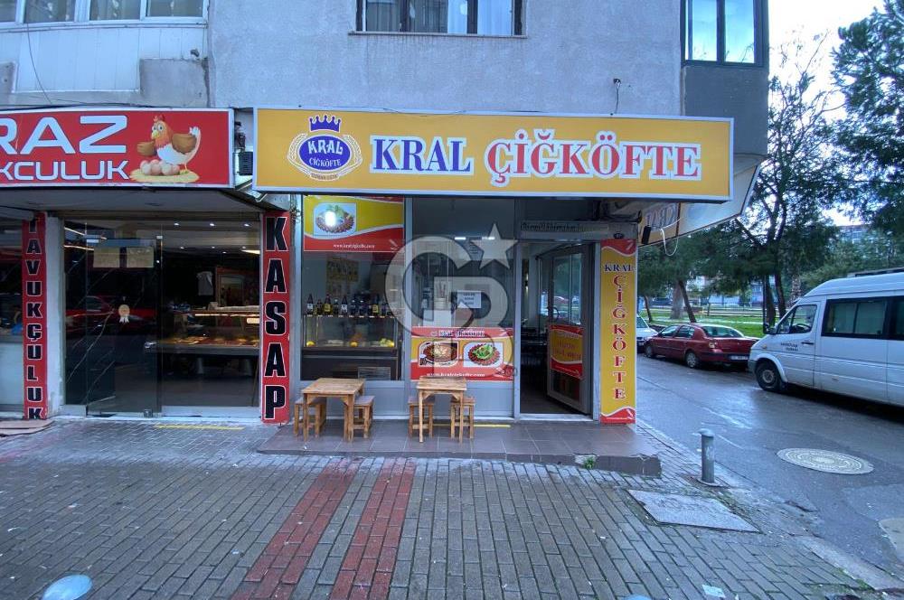 MUSELAND-KONAK'TA KÖŞE KONUMLU DEVREN KİRALIK DÜKKAN