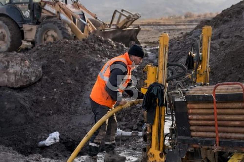 Kırıkkale Yahşihan'da Göl Manzaralı Hazır Altyapılı Satılık Arsa