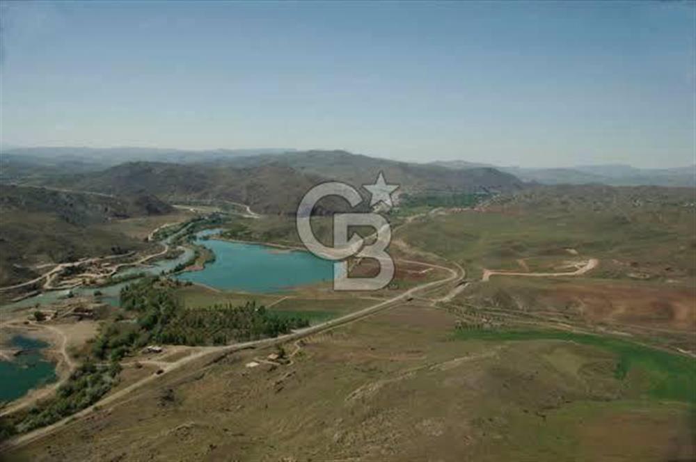 Kırıkkale Yahşihan'da Göl Manzaralı Hazır Altyapılı Satılık Arsa
