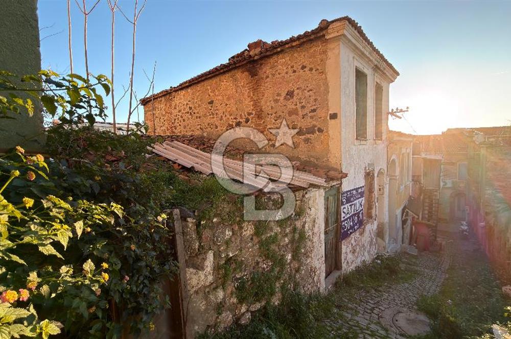 Ayvalık Merkez Satılık 3+1 Deniz Manzaralı Müstakil Rum Evi