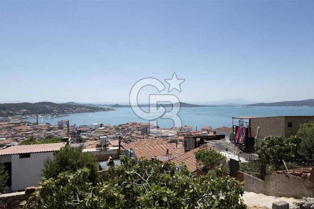 Ayvalık Merkez Satılık Deniz Manzaralı Arsa