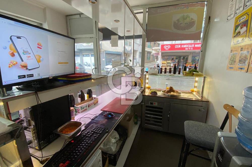 MUSELAND-KONAK'TA KÖŞE KONUMLU DEVREN KİRALIK DÜKKAN