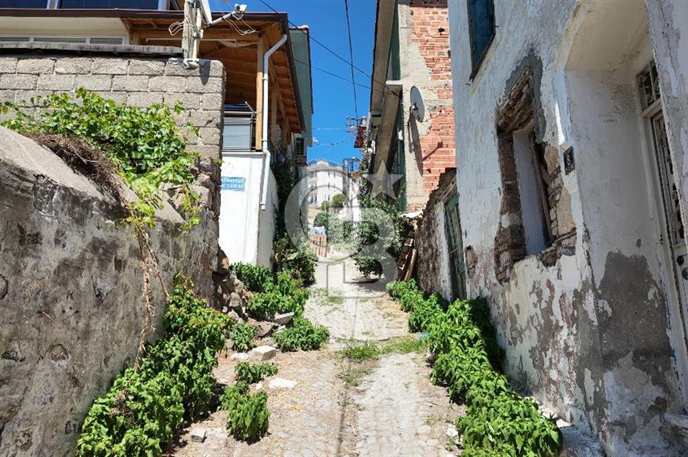 Ayvalık Merkez Satılık Deniz Manzaralı Arsa