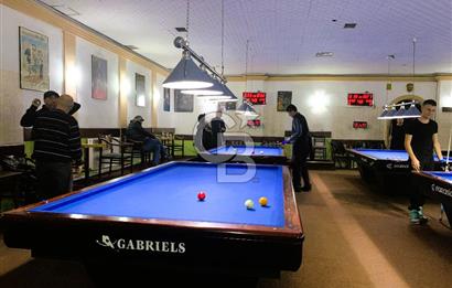 Mithatpaşa Caddesi'nde Satılık Geniş İş Yeri (650m²)