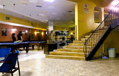 Mithatpaşa Caddesi'nde Satılık Geniş İş Yeri (650m²)