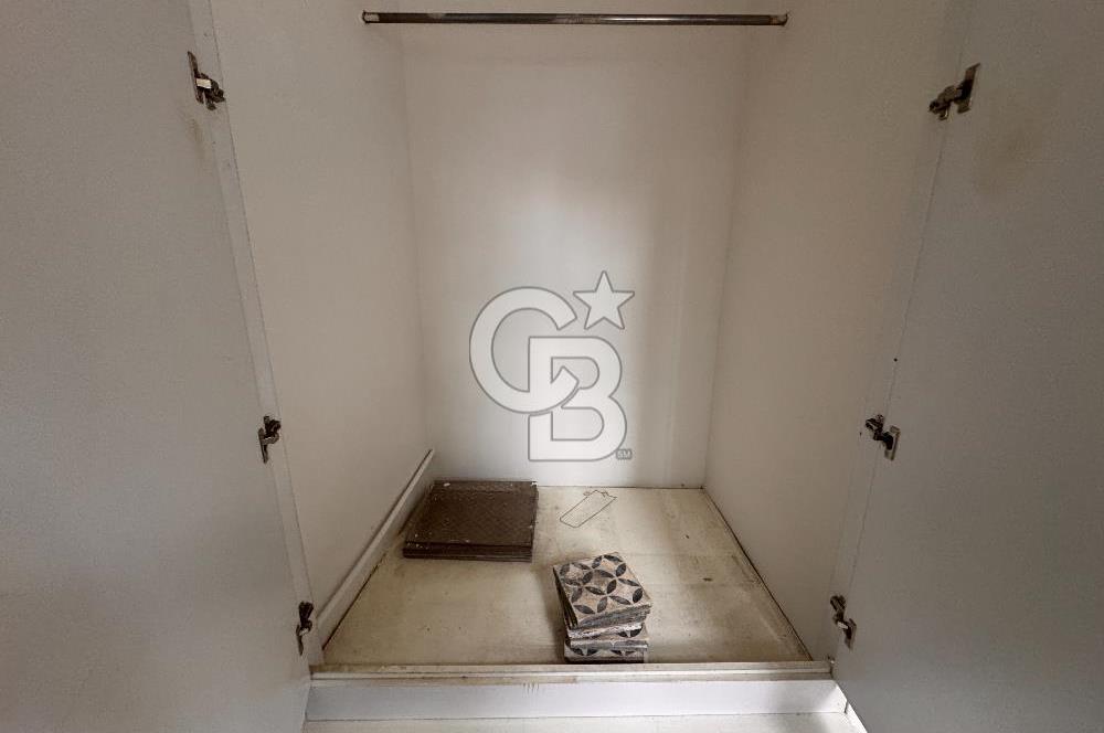 Cihangir’de Galataport’a Komşu Teraslı Ofis&Yaşam İçin İdeal 2+1 Kiralık Daire 