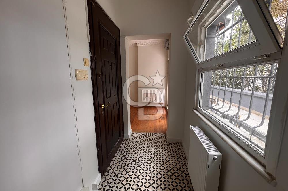 Cihangir’de Galataport’a Komşu Teraslı Ofis&Yaşam İçin İdeal 2+1 Kiralık Daire 